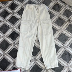 Elastic waist cargo pants